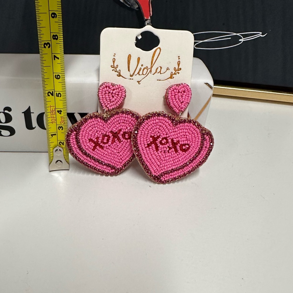 💗💗💗XOXO BEADED VALENTINE EARRINGS 💗💗 NEW!! - Picture 5 of 7